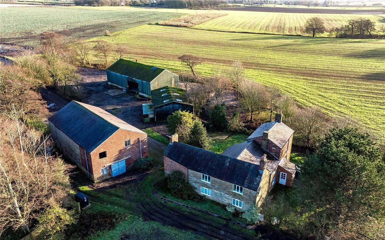 Church Lane, Lydiate, L31, photo 2