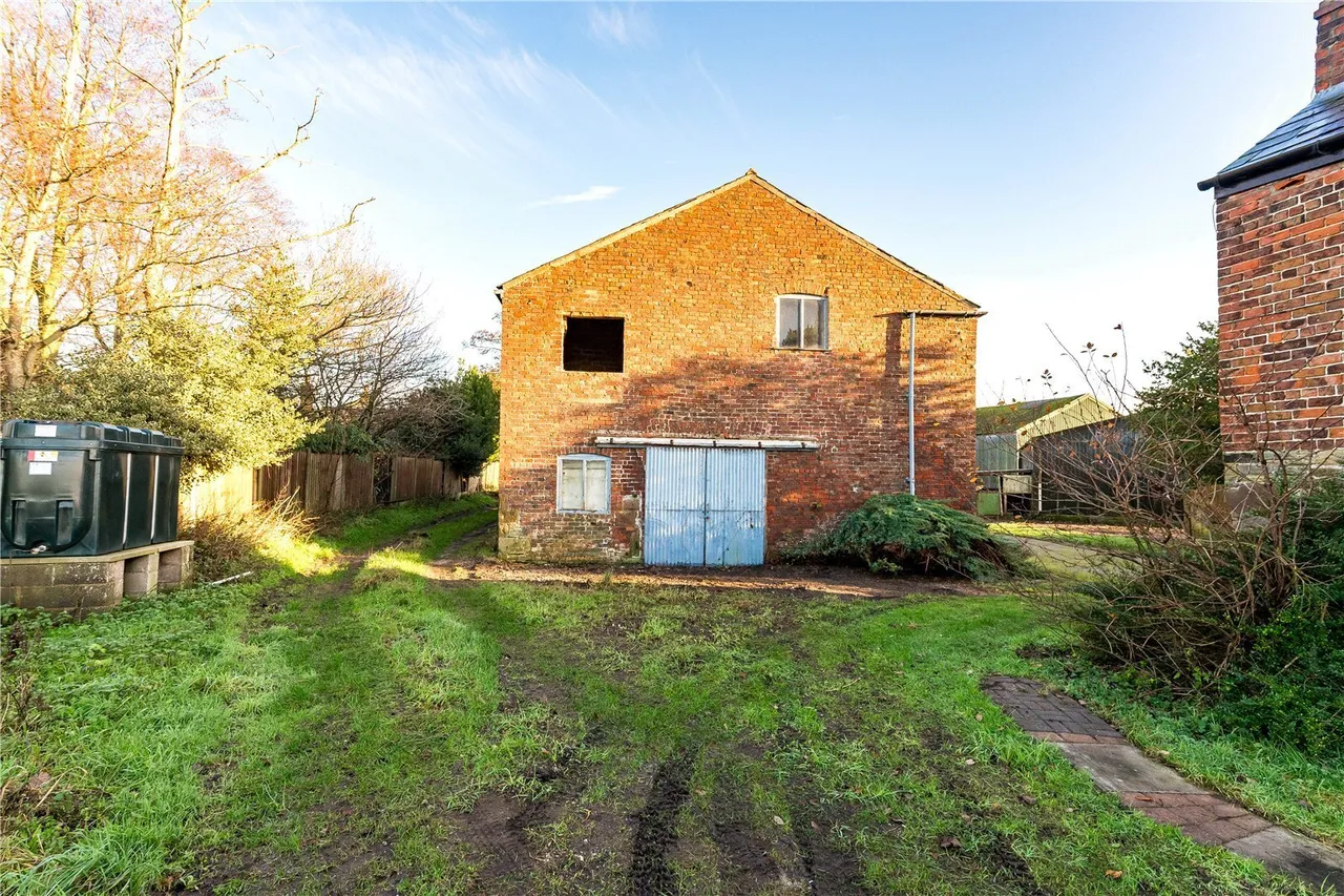 Church Lane, Lydiate, L31, photo 16