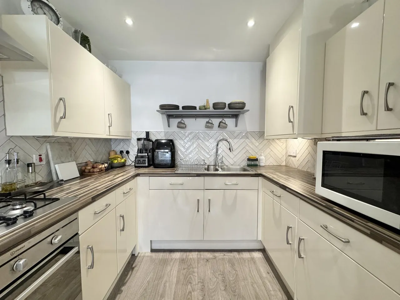 Florin Lane, Salford, M6, photo 4