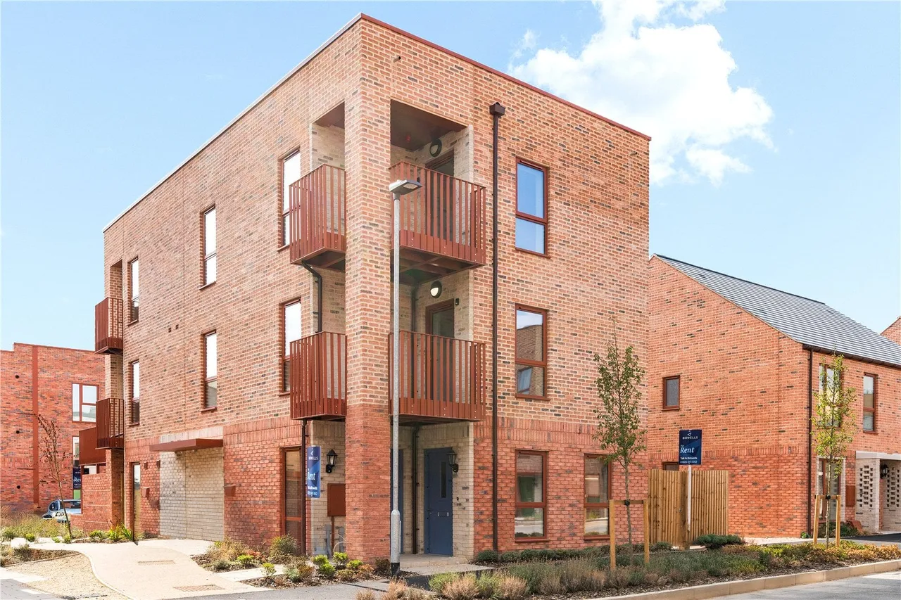 2 bed flat to rent, Crick Road, Cambridge, CB3