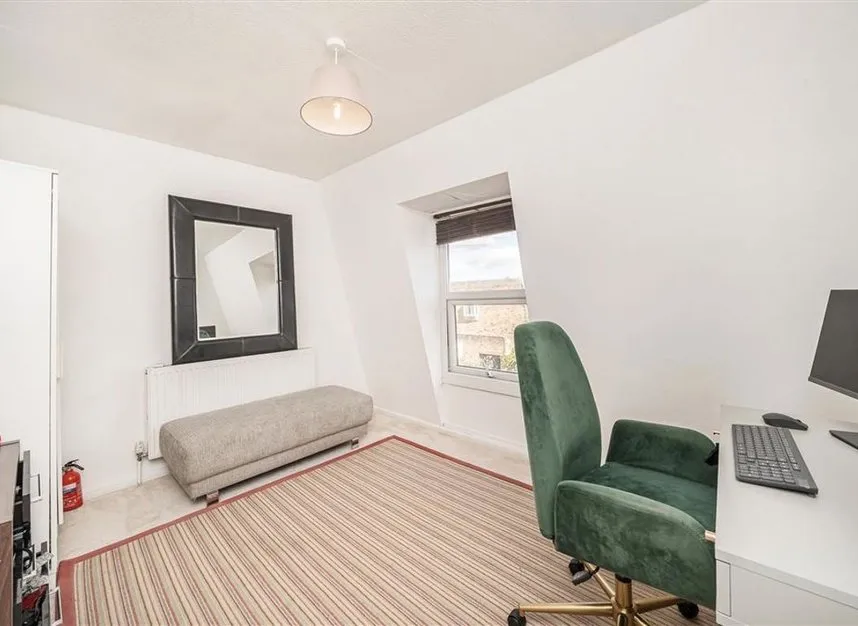 Kenchester Close, South Lambeth, SW8, photo 6
