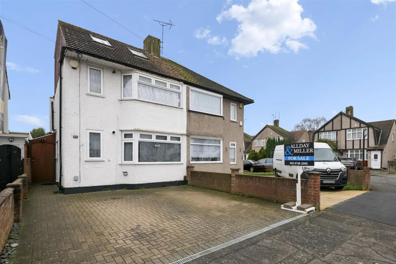 3 bed house for sale, Rutland Road, Hayes