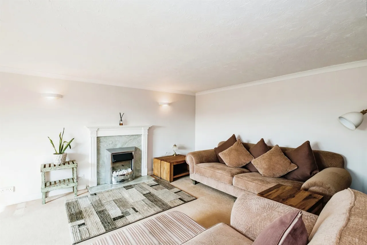 Brighton Road, Lancing, BN15, photo 5