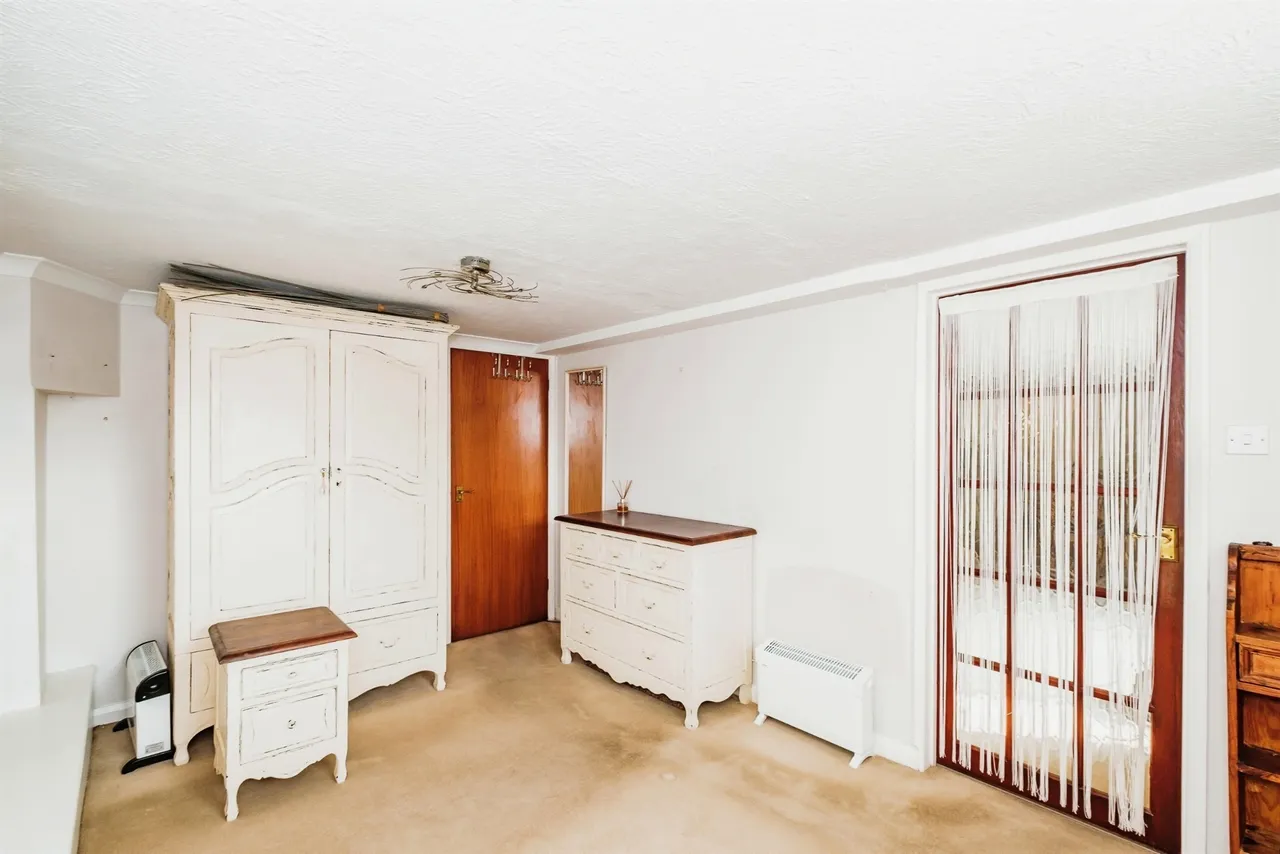 Brighton Road, Lancing, BN15, photo 13