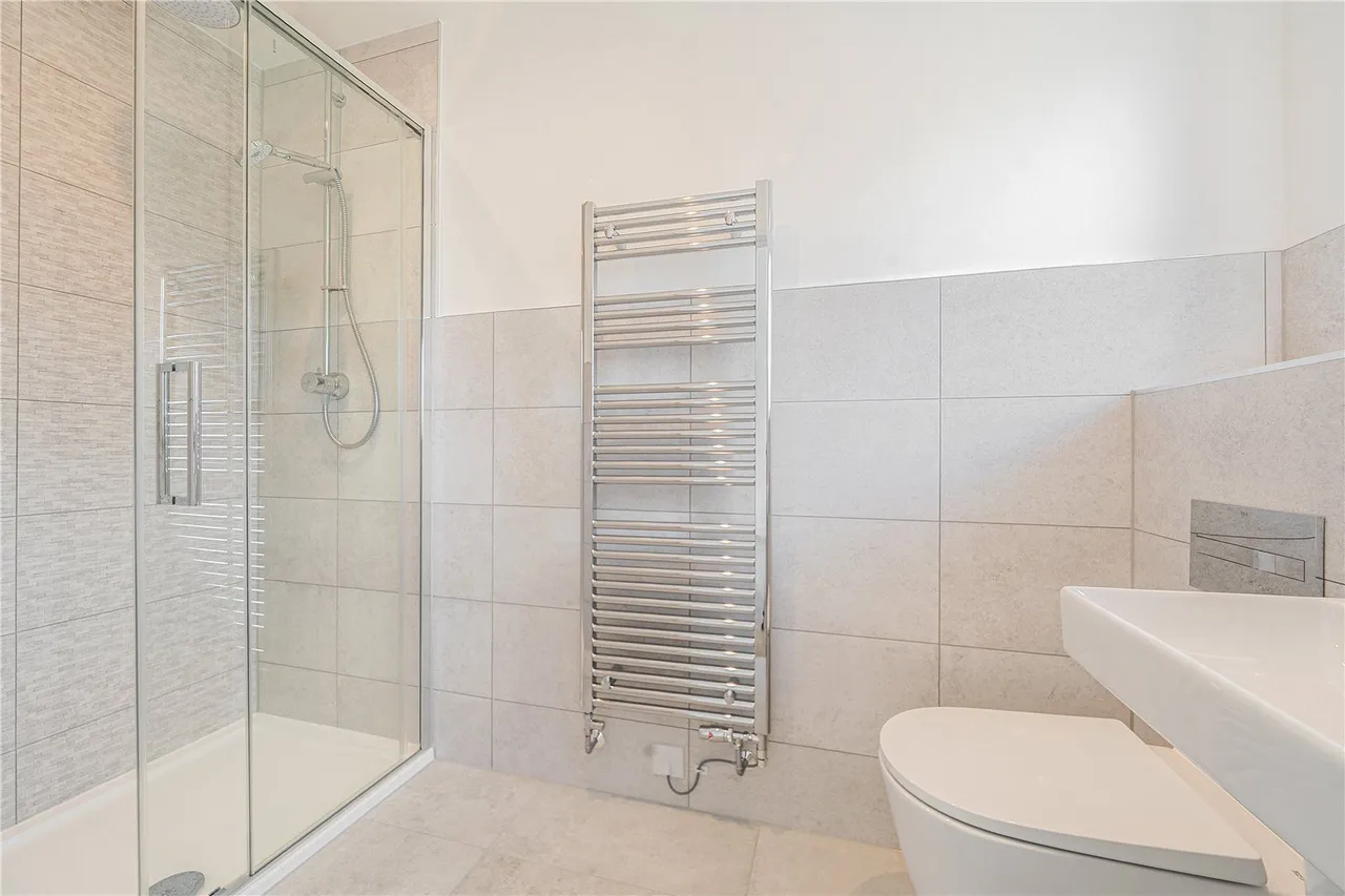 Amersham Road, HP15, photo 7