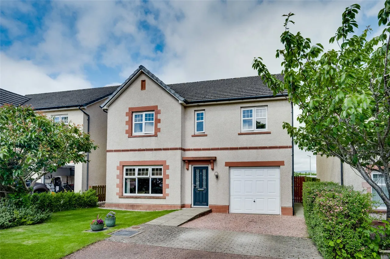 4 bed house for sale, Stiven Walk, Laurencekirk, AB30