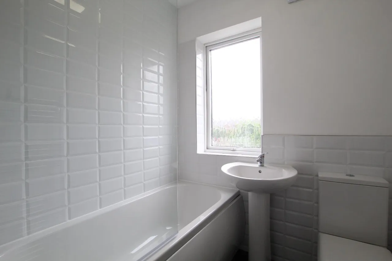 Northfield Avenue, Hessle, HU13, photo 7