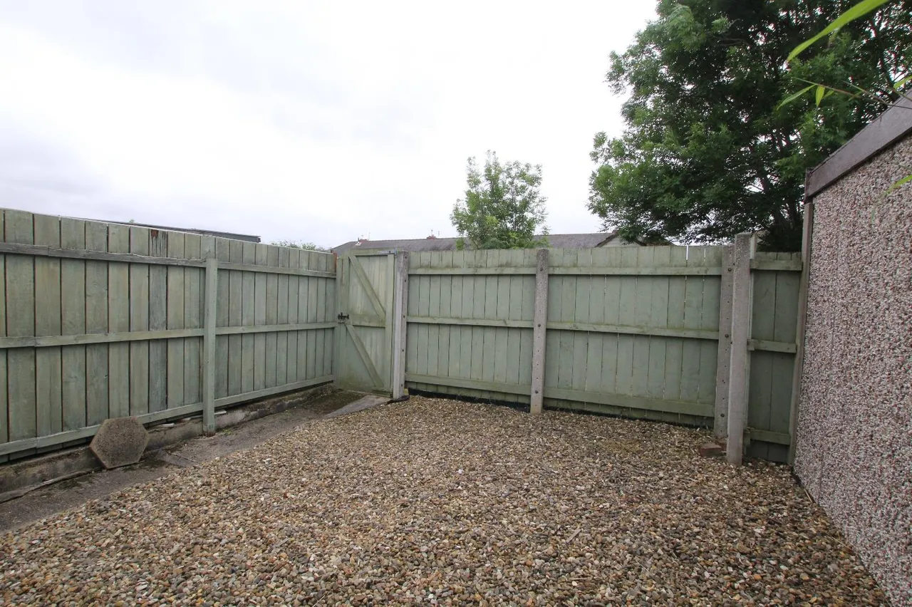 Northfield Avenue, Hessle, HU13, photo 9