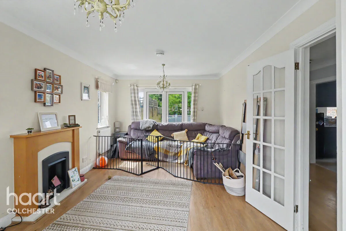Sandmartin Crescent, Colchester, CO3, photo 8
