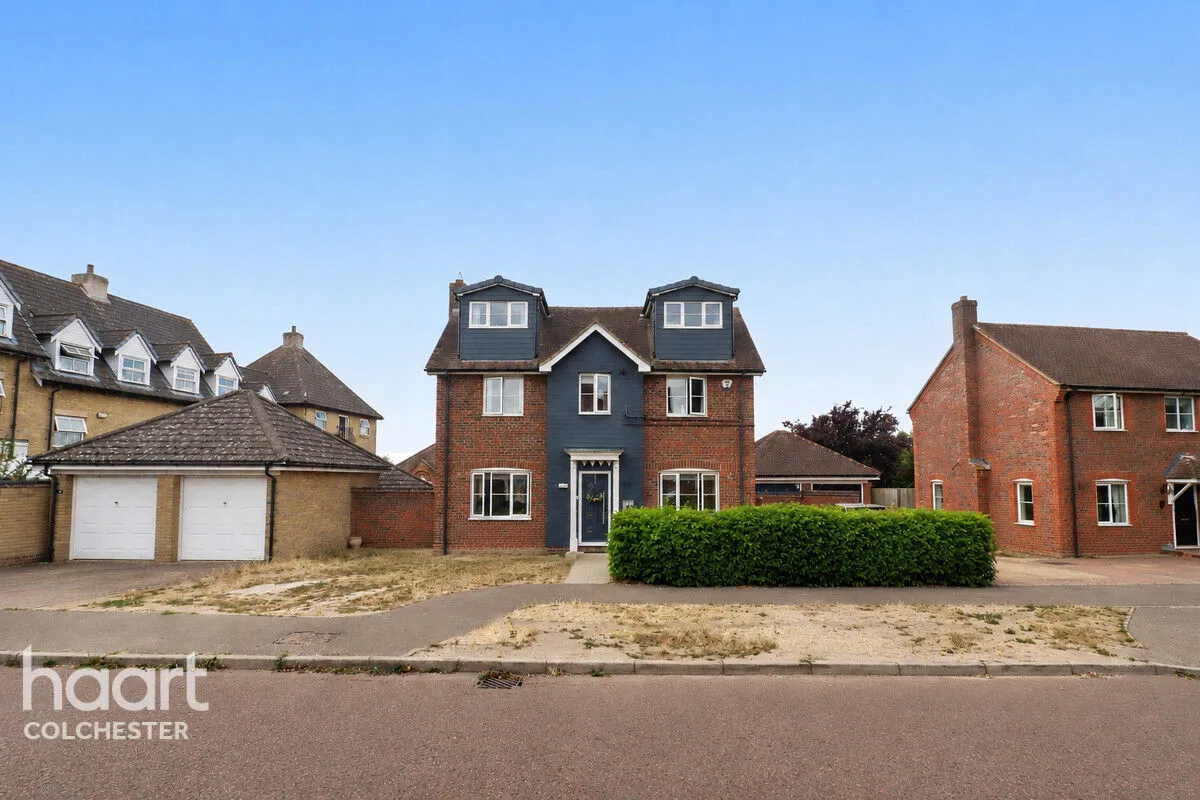 5 bed house for sale, Sandmartin Crescent, Colchester, CO3