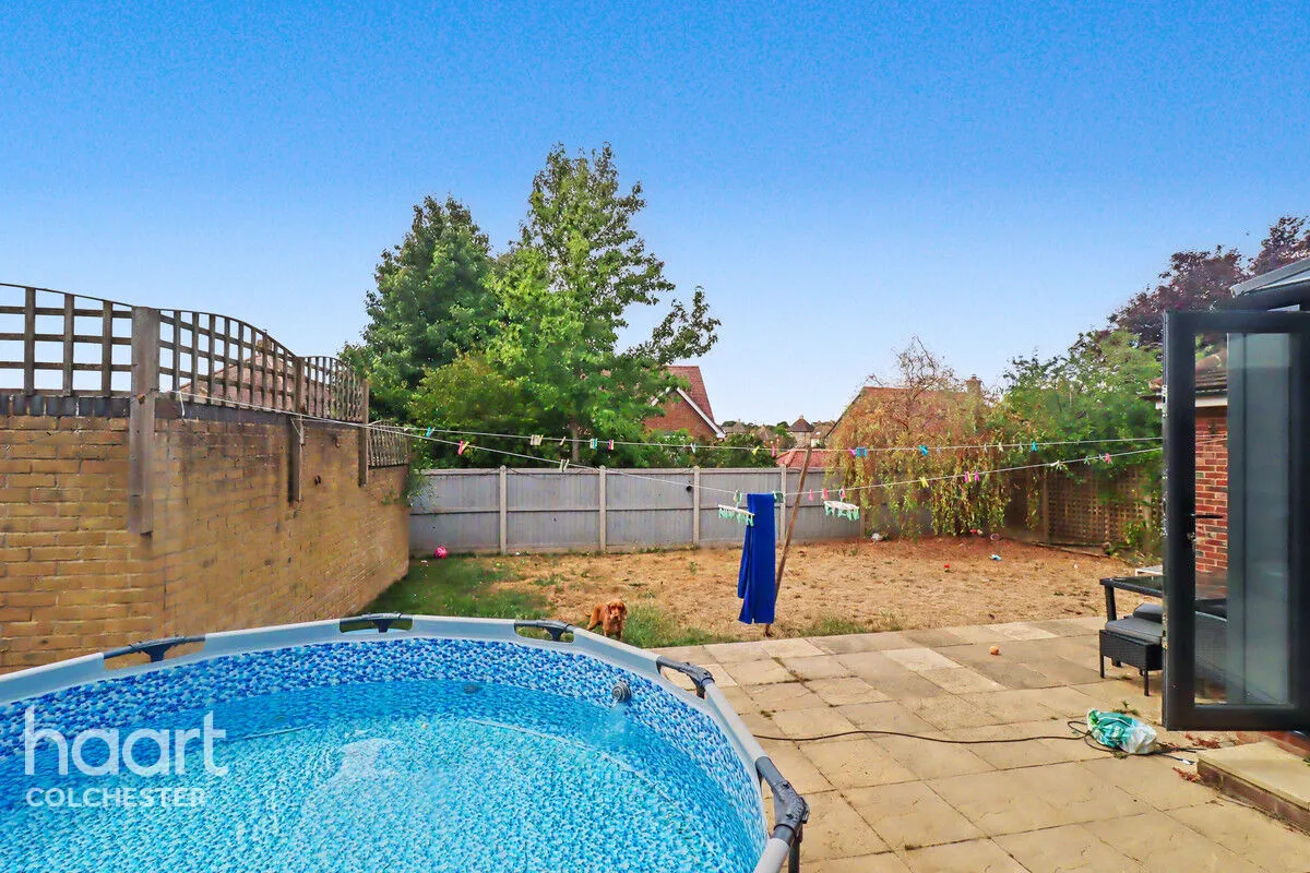 Sandmartin Crescent, Colchester, CO3, photo 32