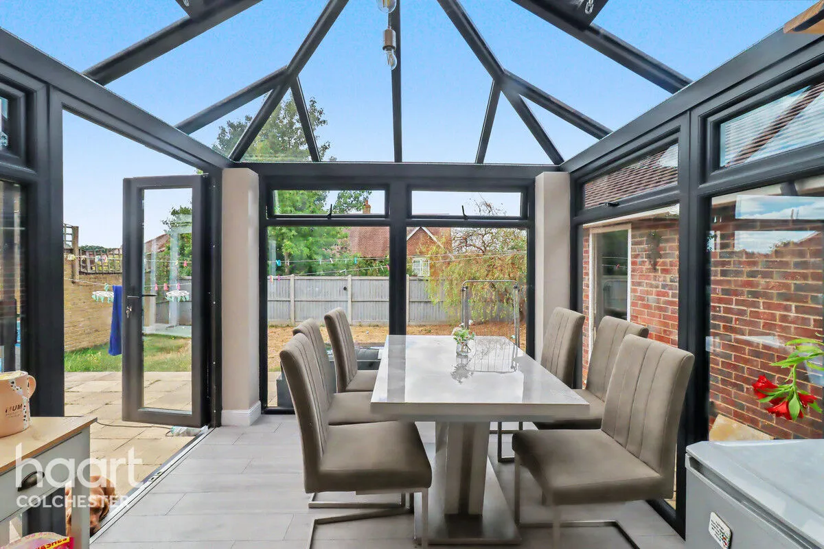 Sandmartin Crescent, Colchester, CO3, photo 11