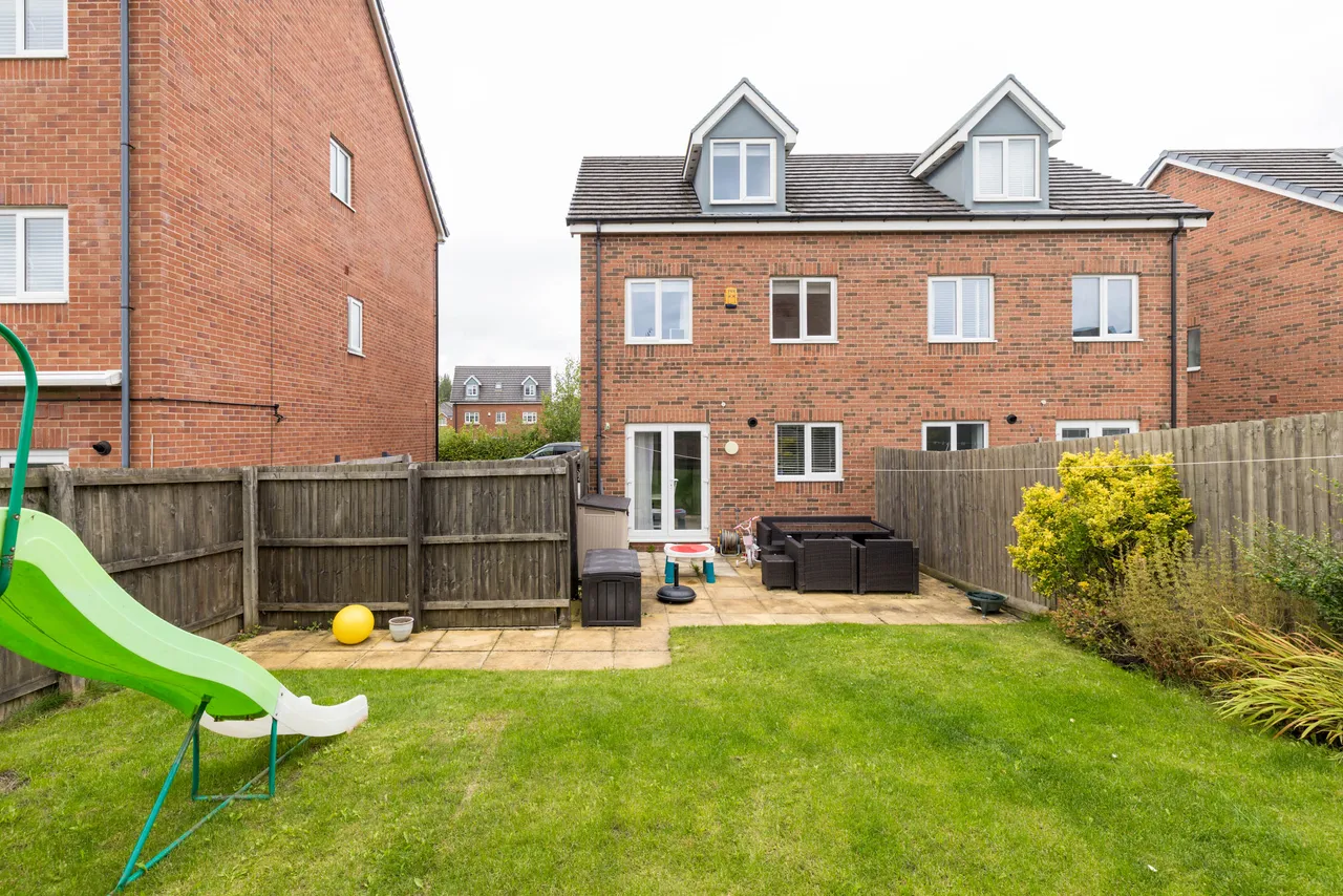 Foxtail Meadow, Standish, WN6, photo 5