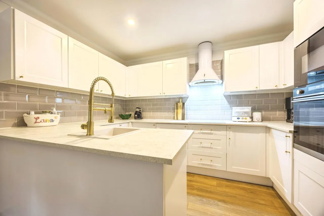 Hayes Lane, Kenley, CR8, photo 13