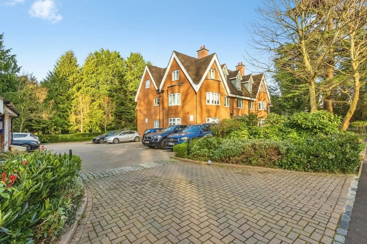 Hayes Lane, Kenley, CR8, photo 17