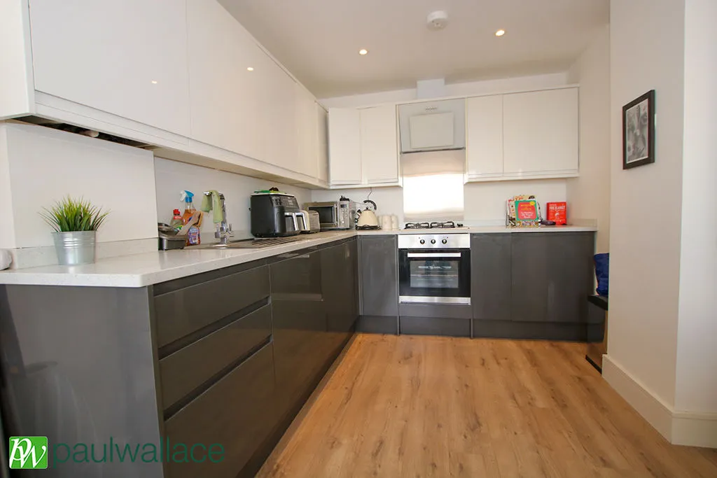 High Street, Waltham Cross, EN8, photo 4