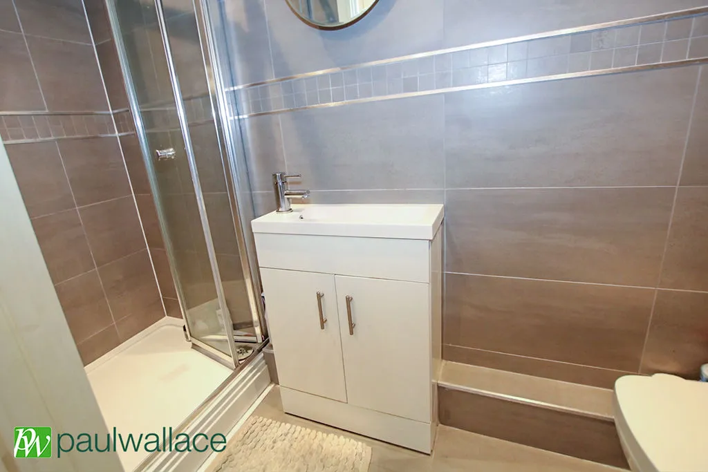 High Street, Waltham Cross, EN8, photo 3