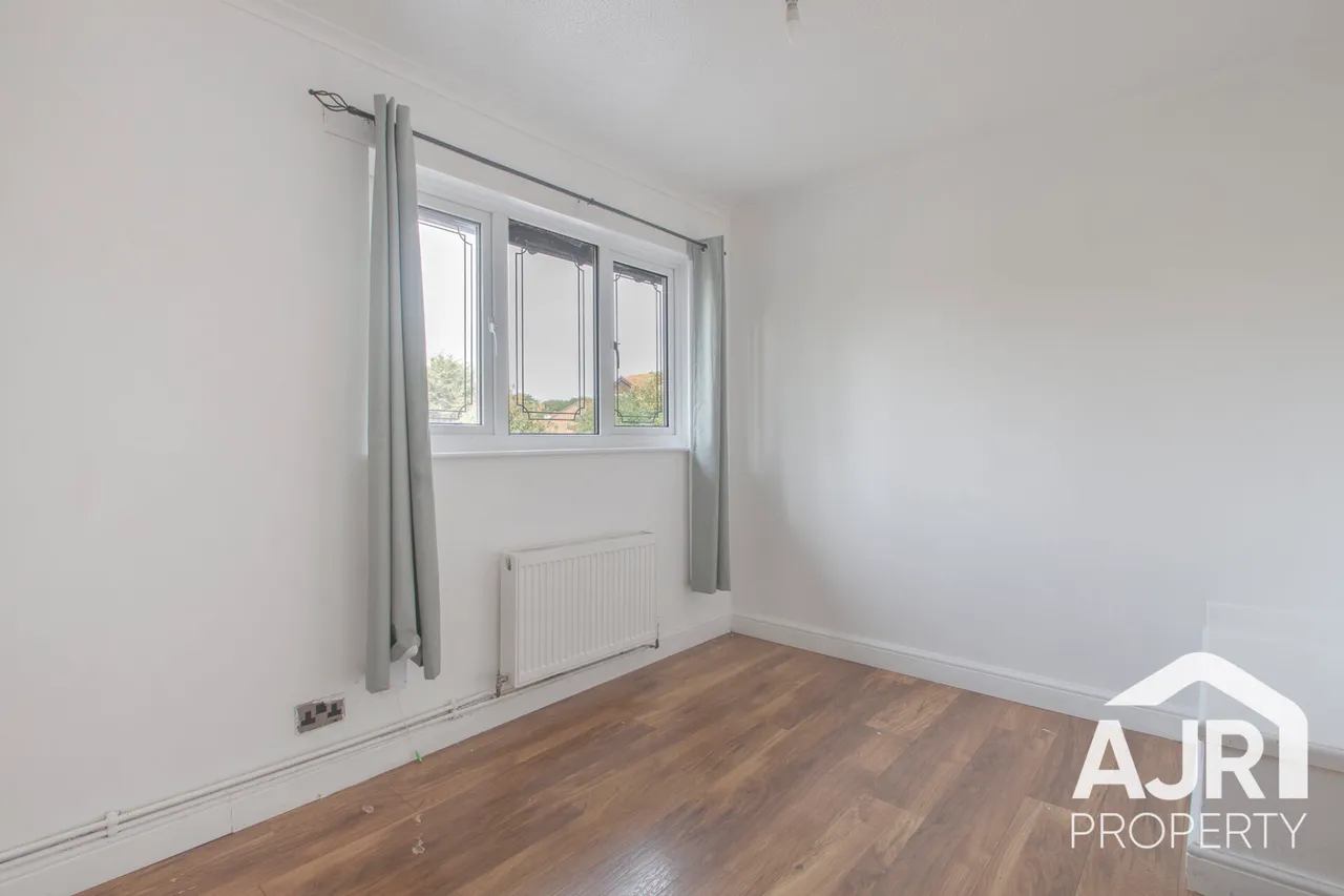 Haldane Road, London, SE28, photo 4