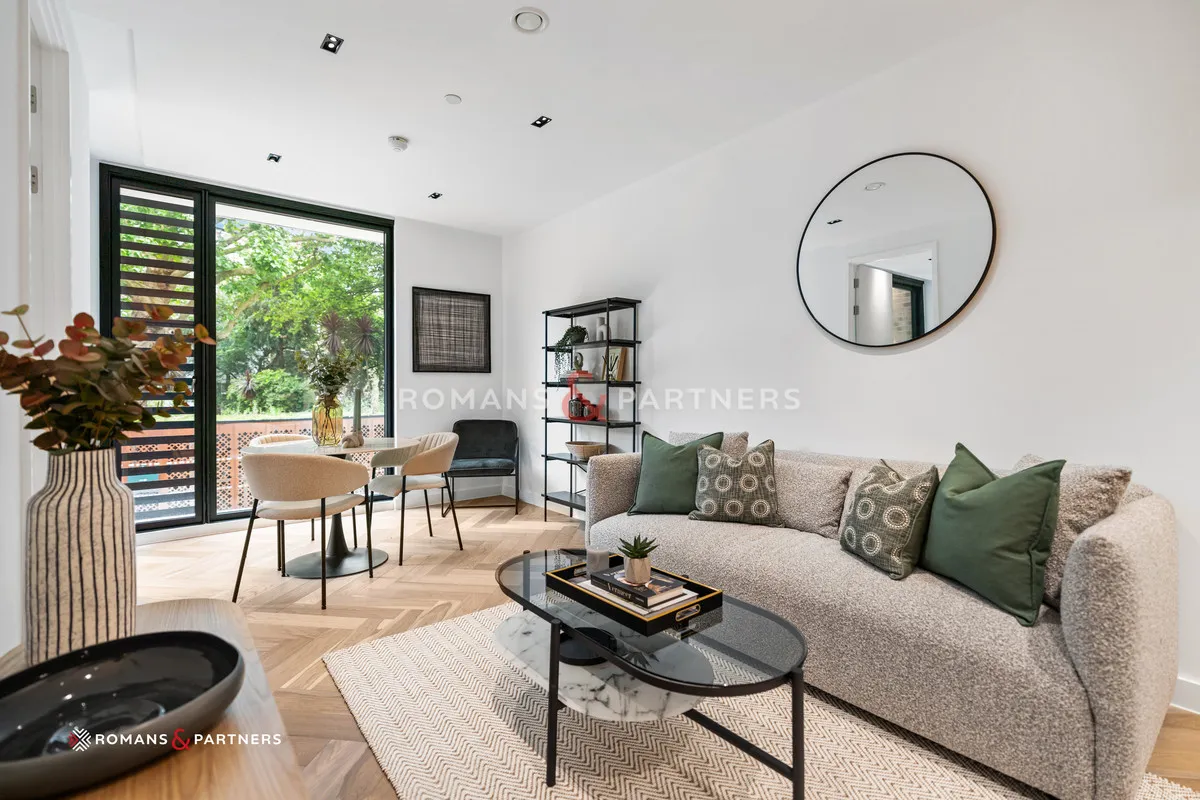 1 bed flat for sale, Cluny Mews, Earls Court, SW5