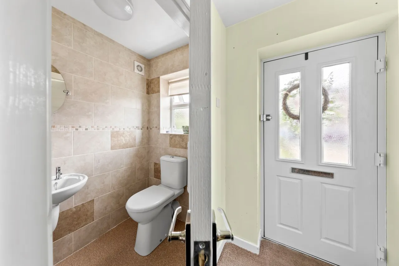 Cuerdon Drive, Thelwall, Warrington, Warrington, WA4 3JU, photo 5