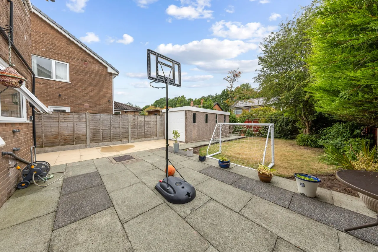 Cuerdon Drive, Thelwall, Warrington, Warrington, WA4 3JU, photo 13