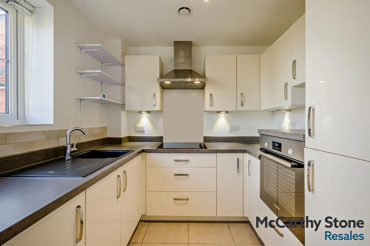 2 bed flat for sale, New Road, North Walsham, NR28