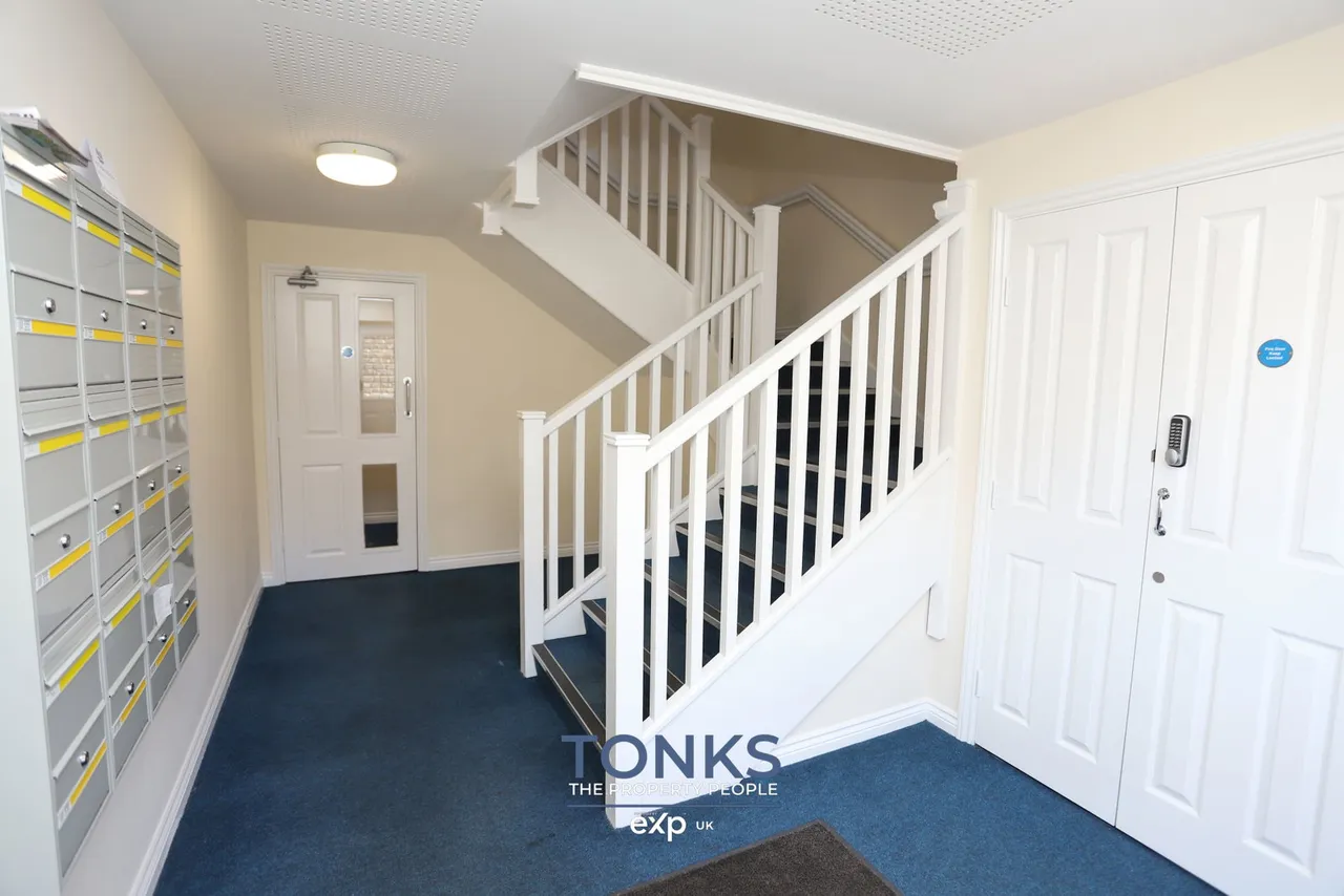 Century Way, Halesowen, B63, photo 15
