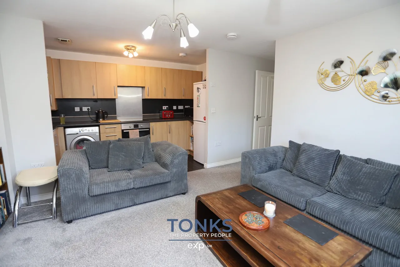 Century Way, Halesowen, B63, photo 4