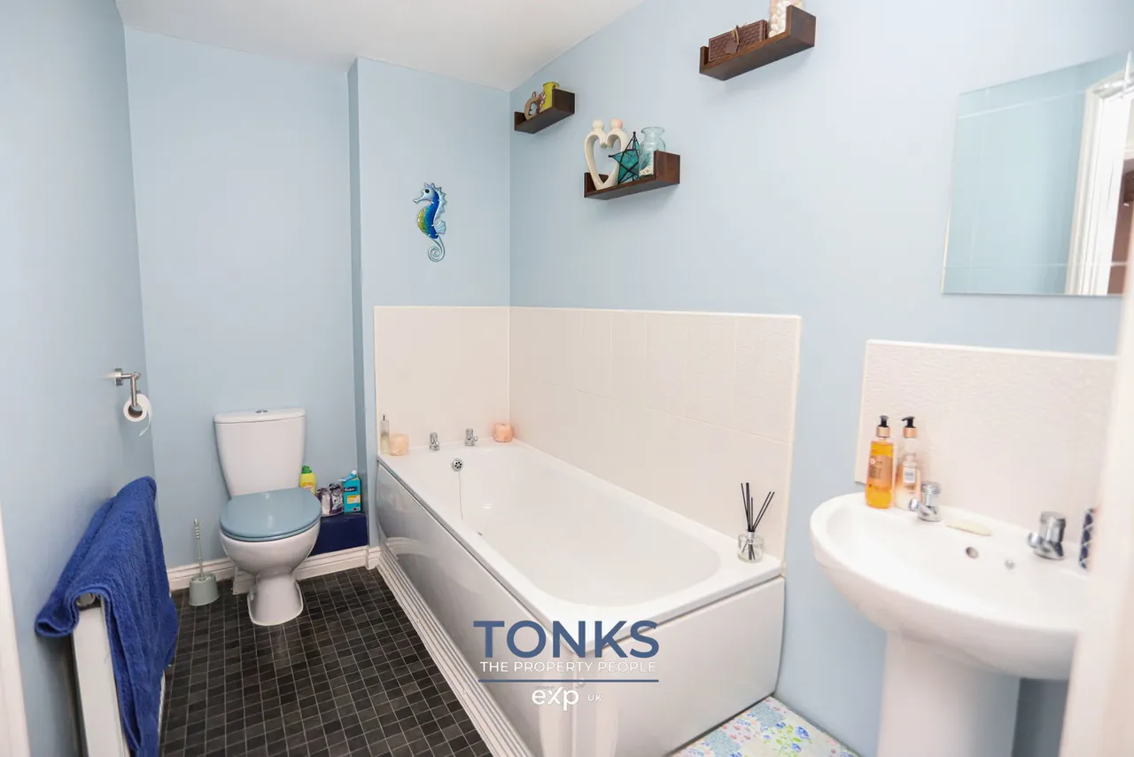 Century Way, Halesowen, B63, photo 14