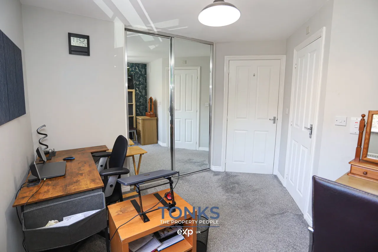 Century Way, Halesowen, B63, photo 11