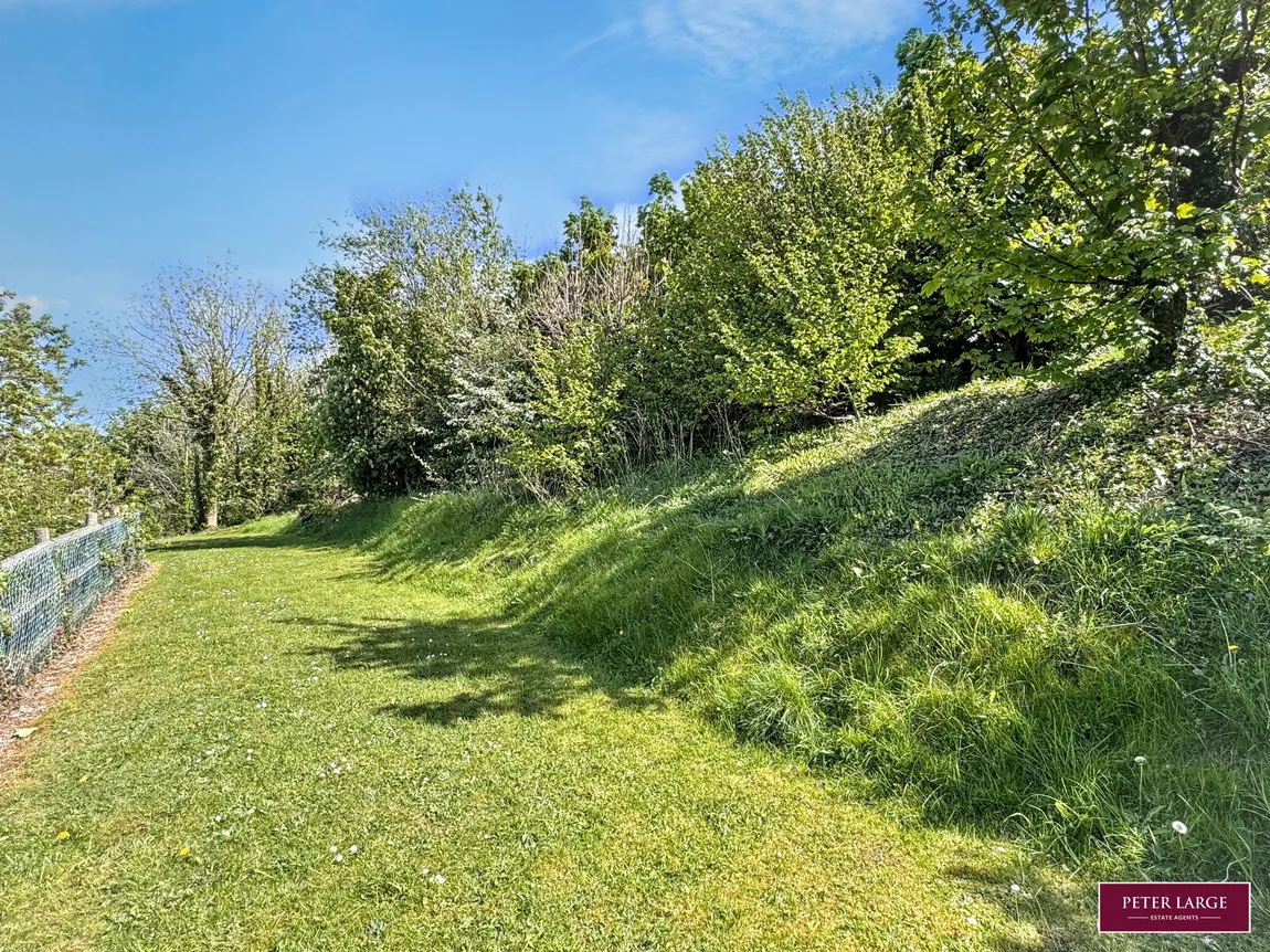 Hiraddug Road, Dyserth, Dyserth, Denbighshire, LL18 6HS, photo 4