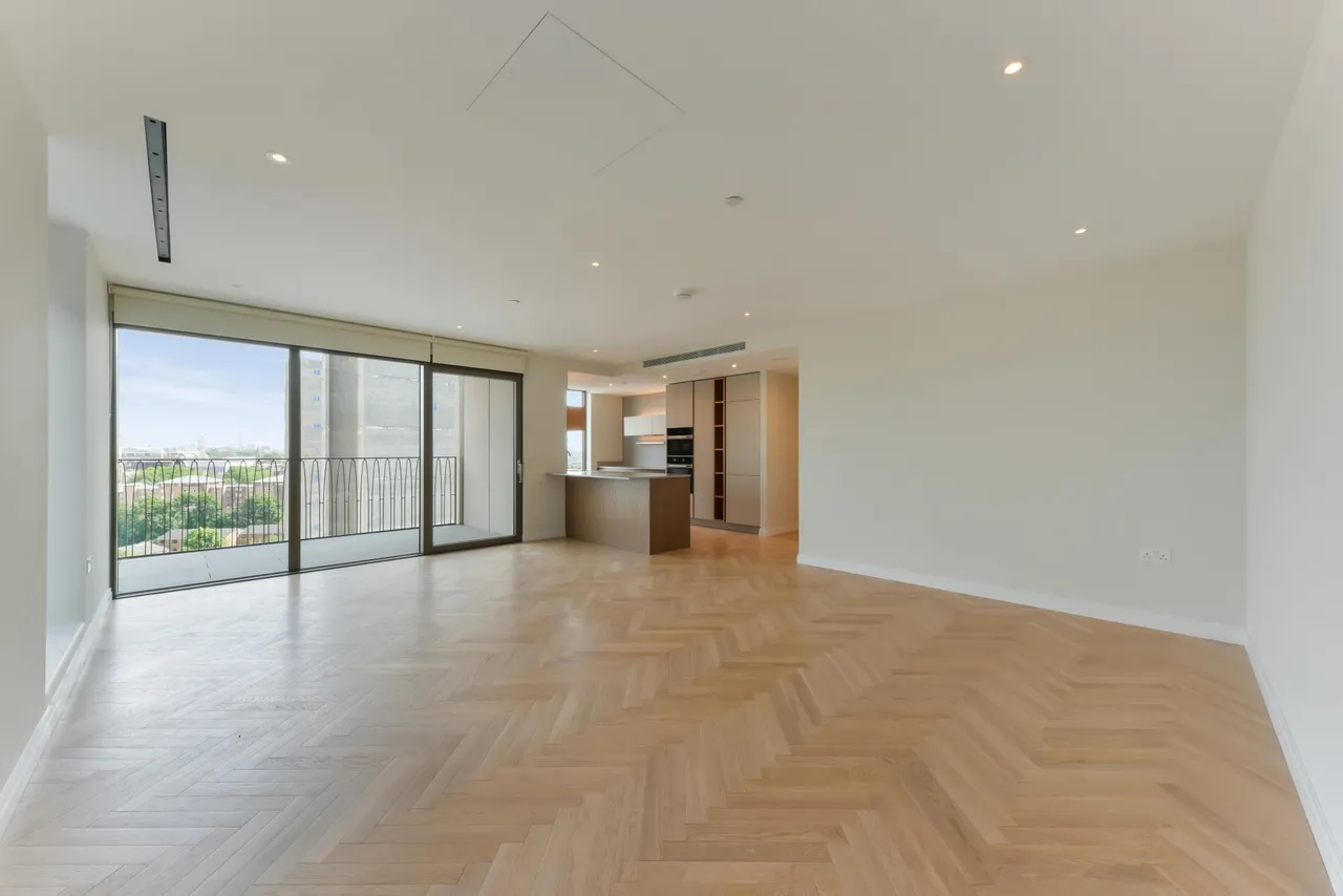 3 bed flat for sale, Saxon House, Kings Road Park, SW6