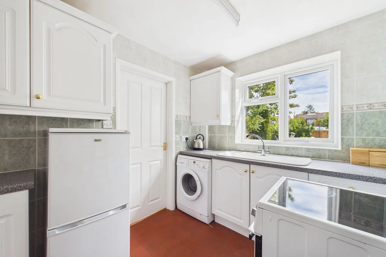 Elm Grove, York, YO31, photo 6