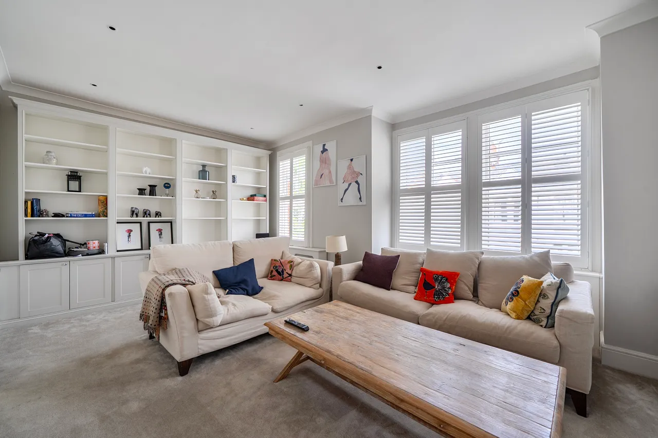 2 bed flat for sale — 73 Wardo Avenue, London