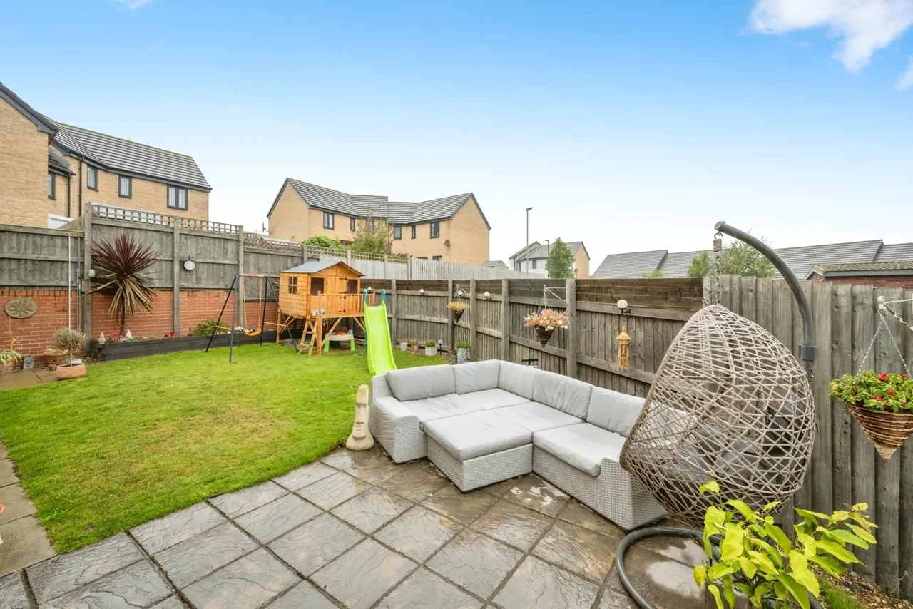 Roberts Road, Edlington, Doncaster, South Yorkshire, DN12, photo 4