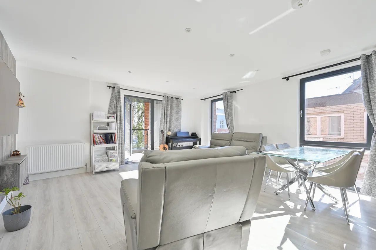 Harrow, HA3, photo 14