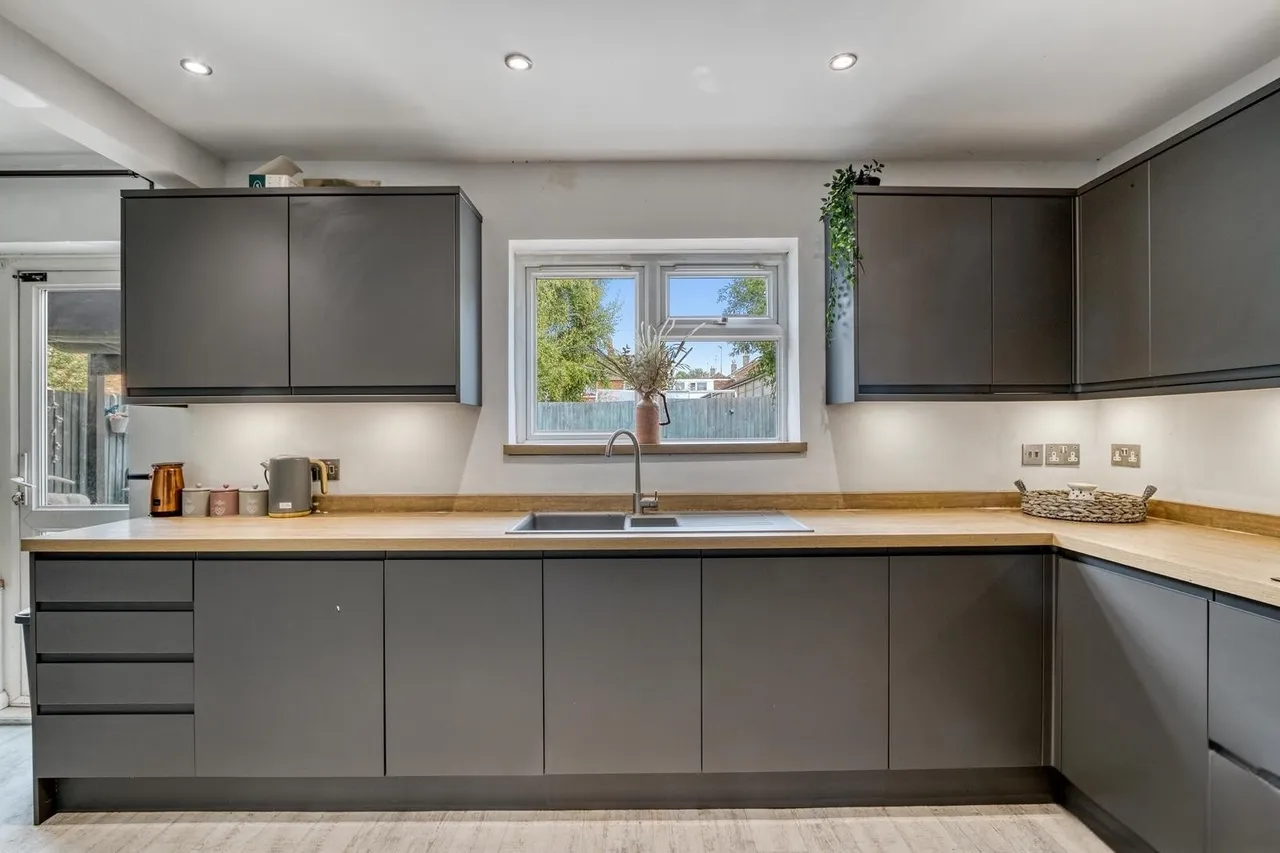Eight Acres, Tring, HP23, photo 5