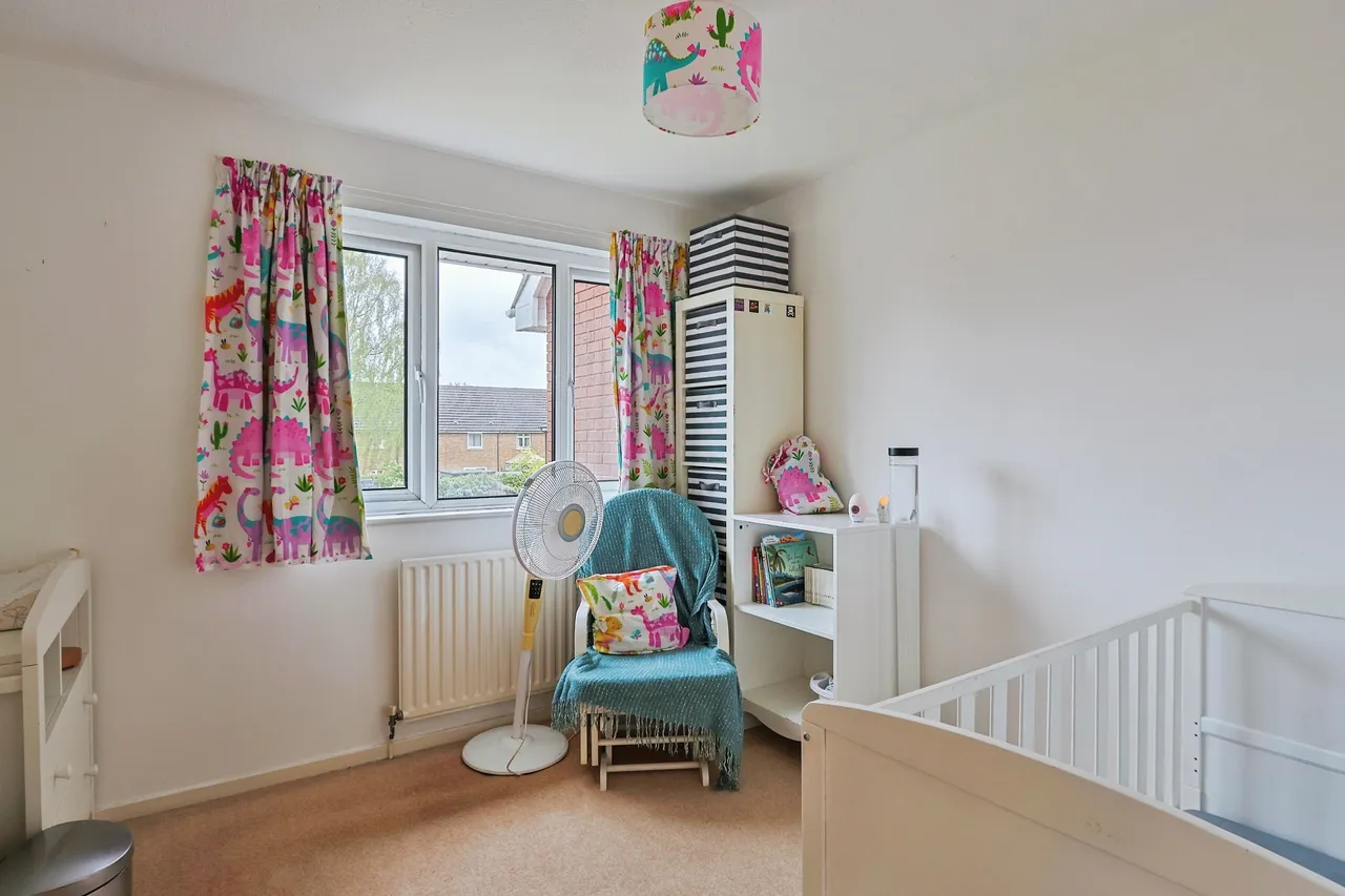 Goldfinch Road, Poole, photo 5