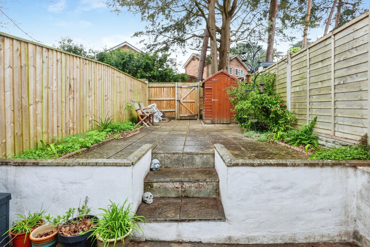 Goldfinch Road, Poole, photo 4