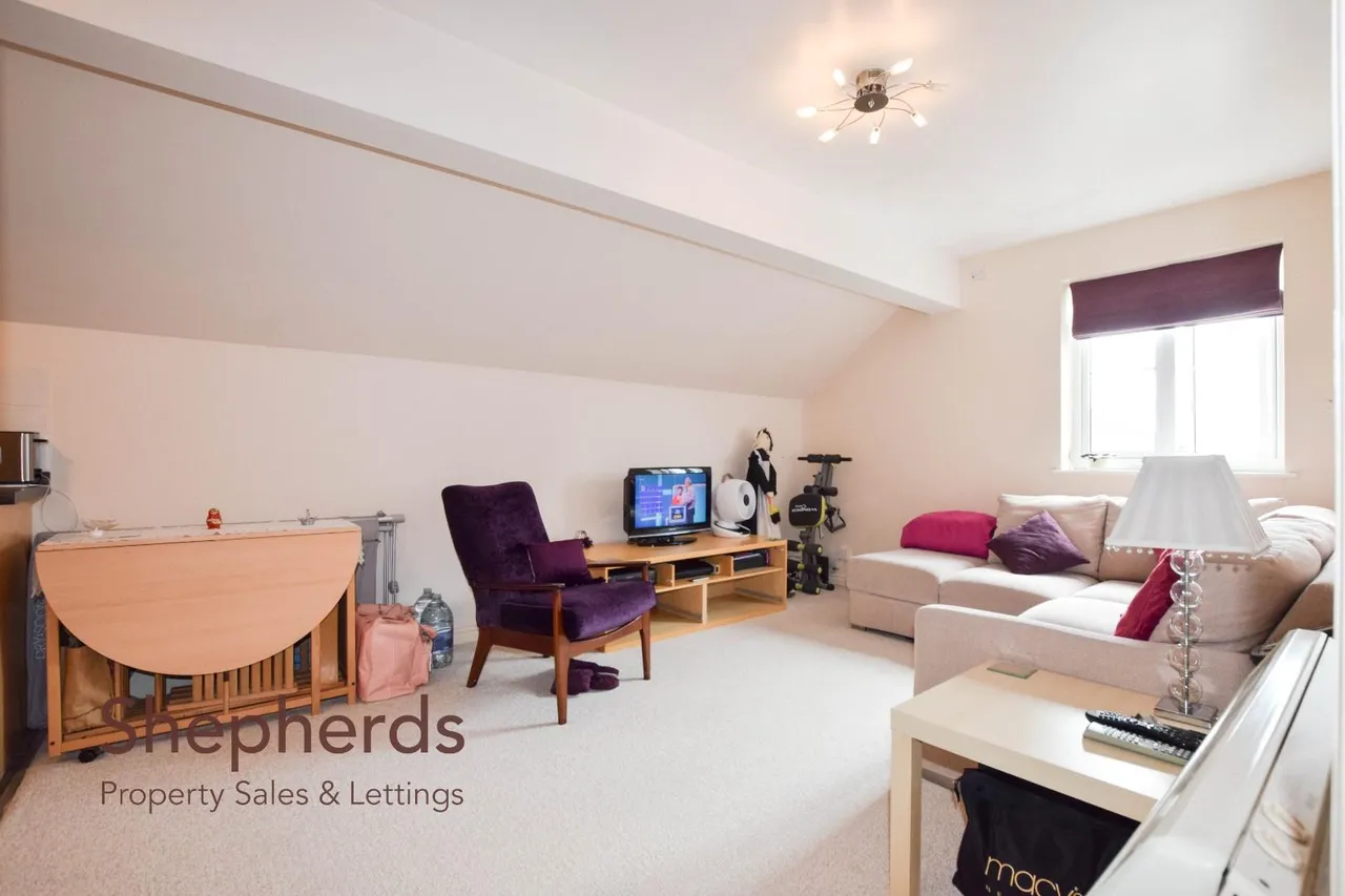 Turners Hill, Cheshunt, EN8, photo 5