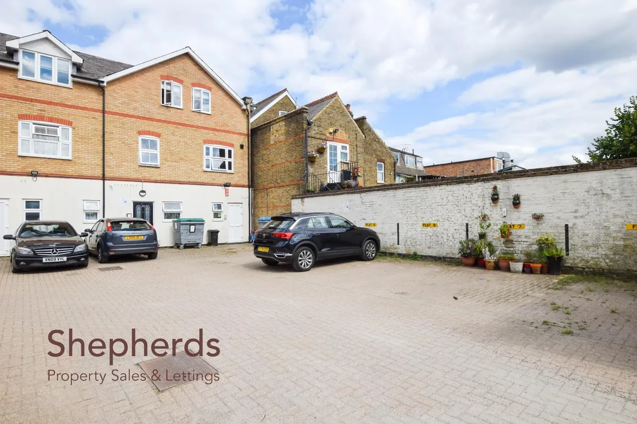Turners Hill, Cheshunt, EN8, photo 9