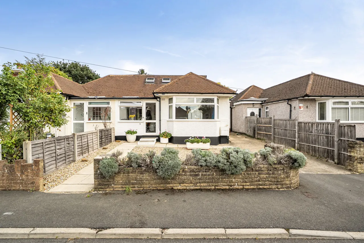Ashley Close, Pinner, HA5, photo 24