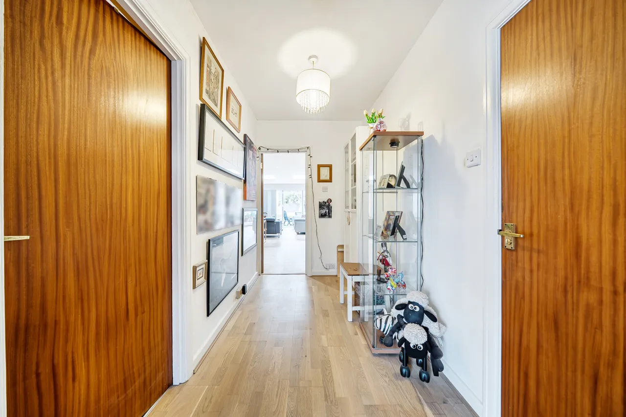 Ashley Close, Pinner, HA5, photo 21