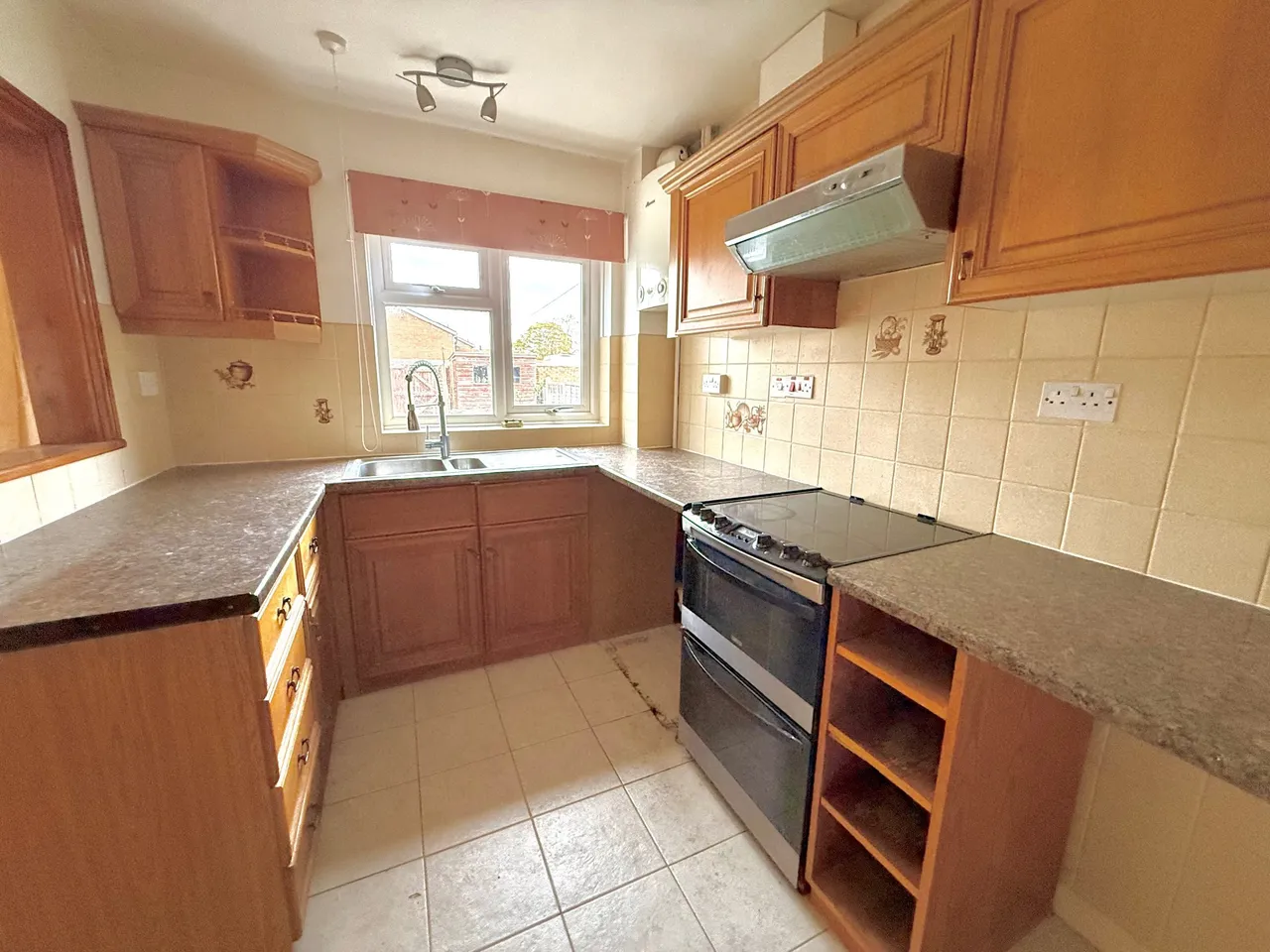 Wrenswood, Swindon, Wiltshire, SN3 5AR, photo 9