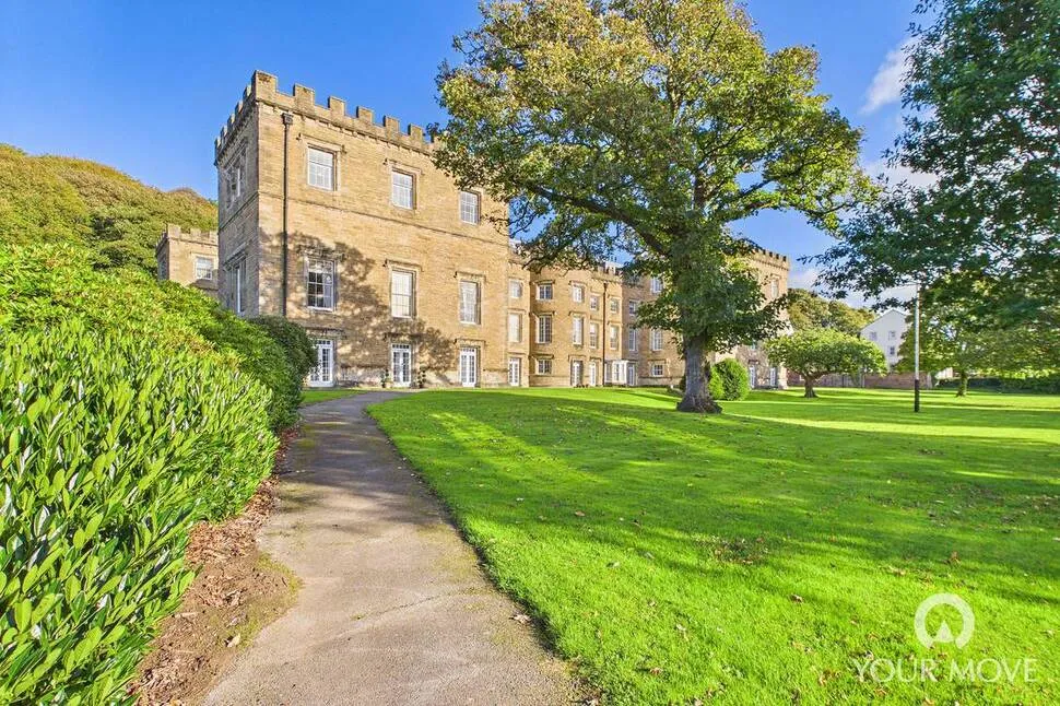 2 bed flat for sale, Walks, Whitehaven, CA28