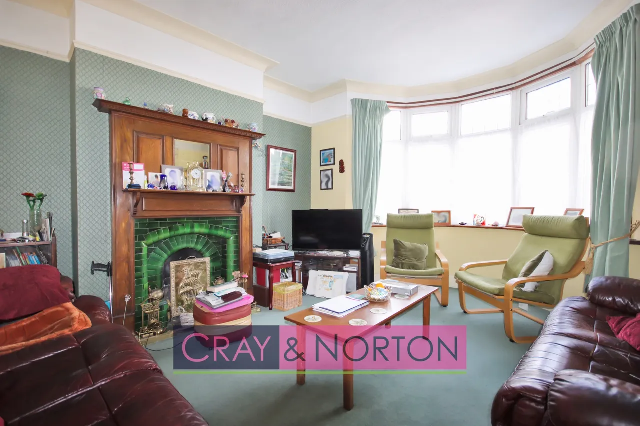 Ashburton Avenue, Addiscombe, CR0 7JJ, photo 2