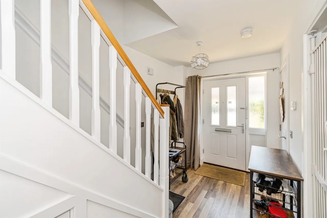 Sandy Hill Close, Waltham Chase, SOUTHAMPTON, photo 8