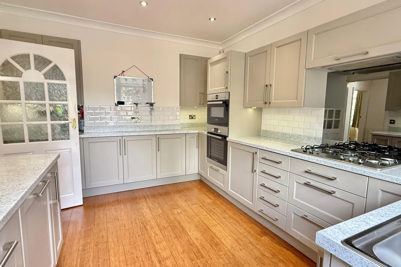 Post Office Lane, St. Ives, BH24, photo 6