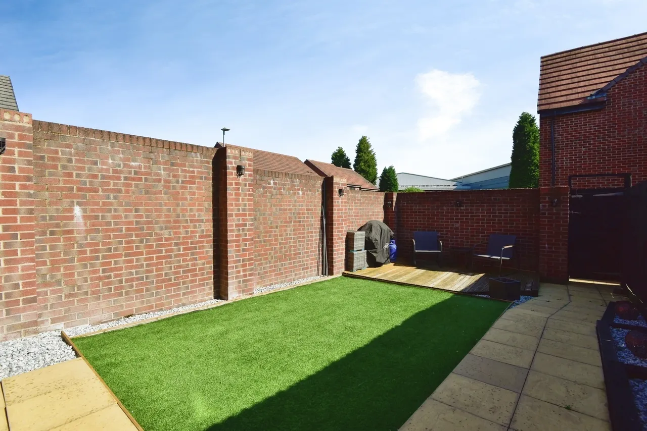 Wilmot Drive, NEWCASTLE, Staffordshire, ST5, photo 19