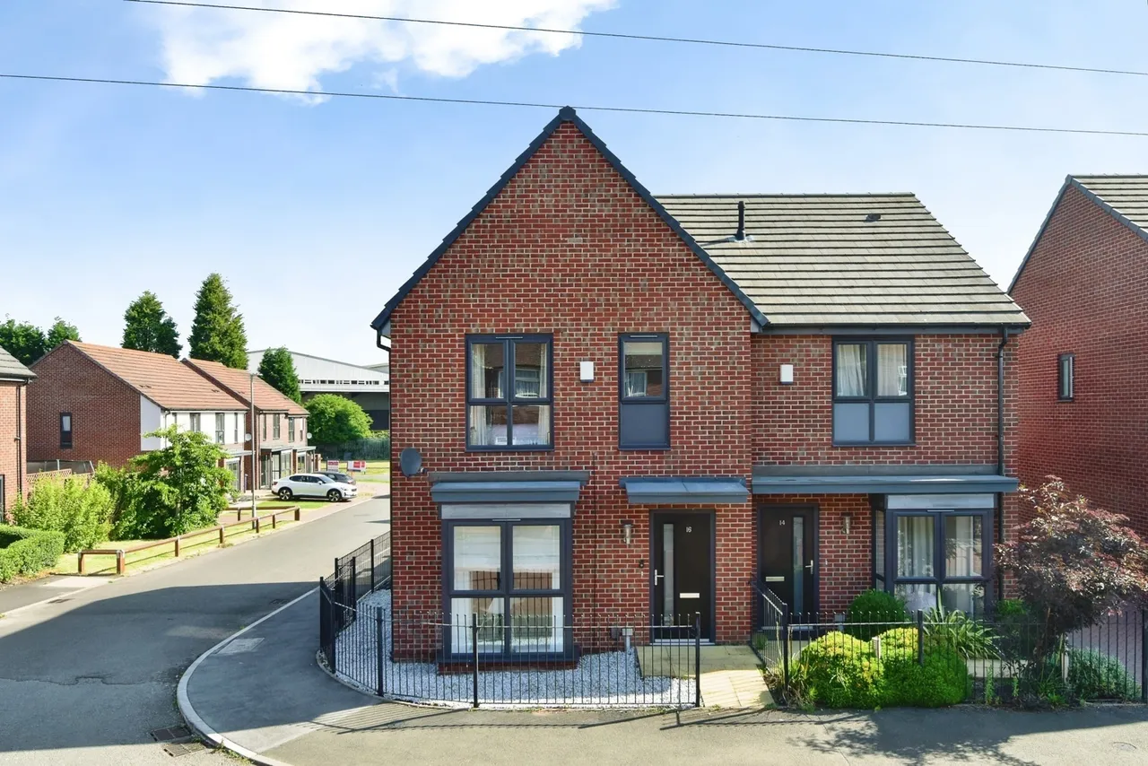 Wilmot Drive, NEWCASTLE, Staffordshire, ST5, photo 21